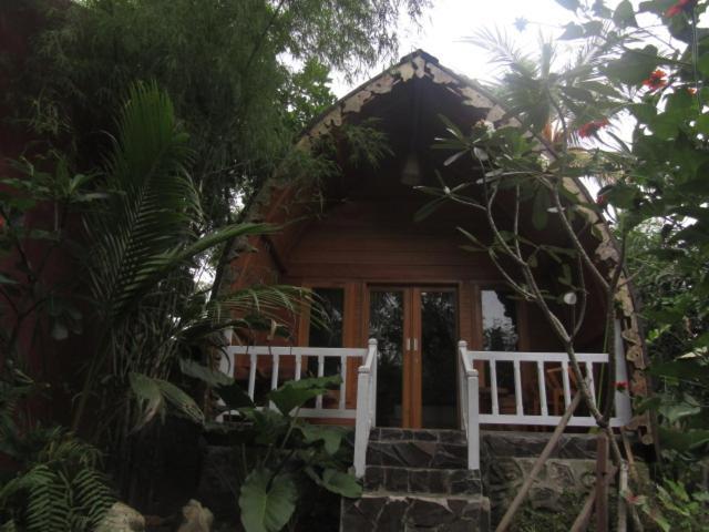 Bale Jukung Bed & Breakfast Tanjung  Exterior foto