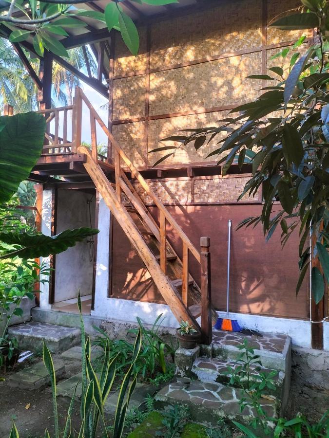 Bale Jukung Bed & Breakfast Tanjung  Exterior foto